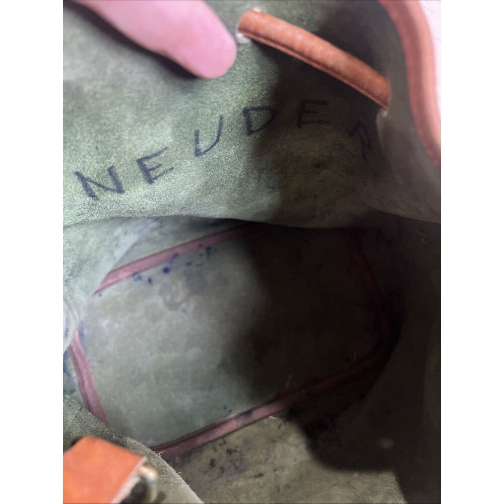 Vintage Dooney & Bourke Green All Weather Pebbled Leather Drawstring Bucket Bag - Picture 14 of 16